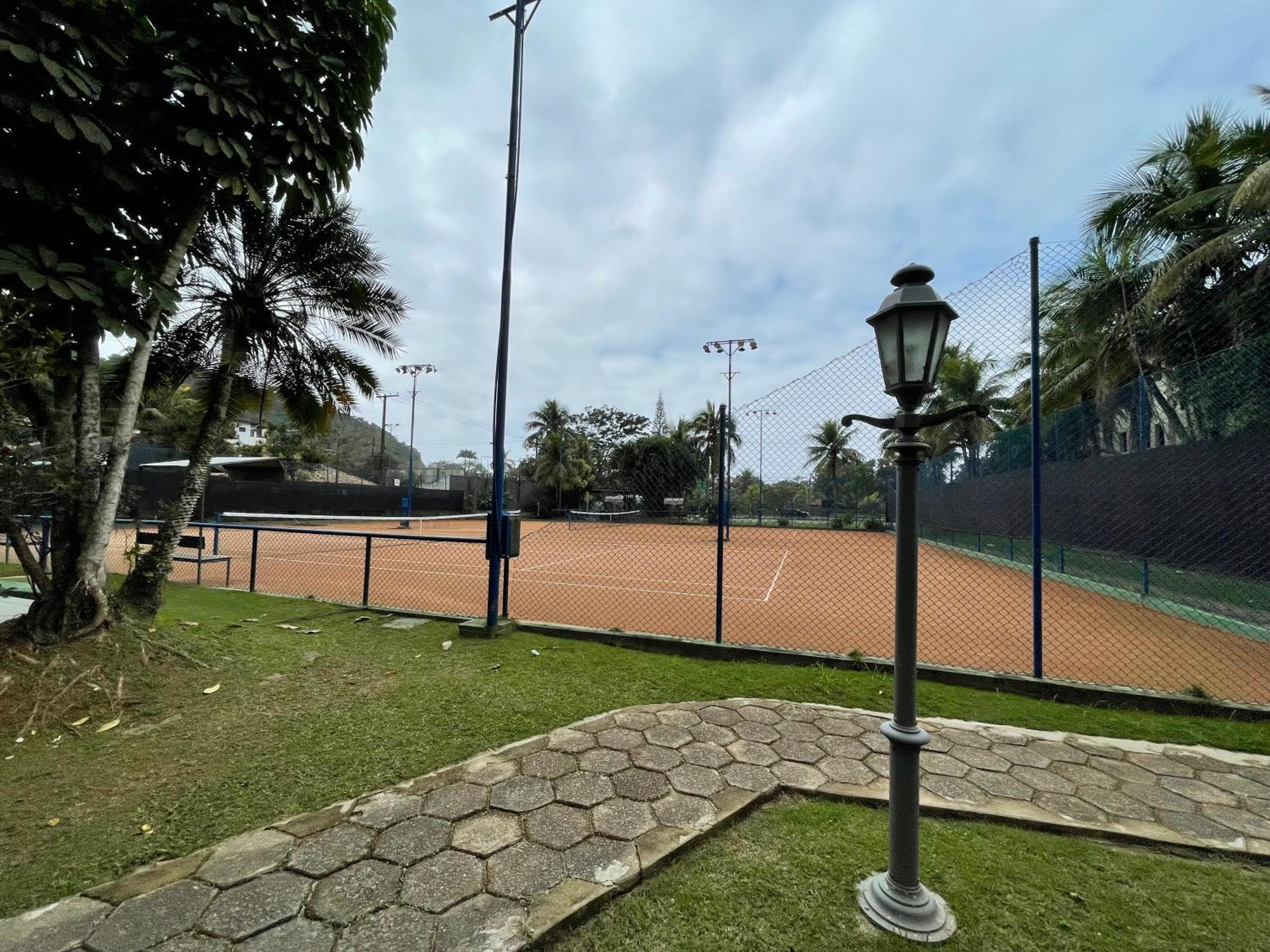 Condomínio Wembley Tenis Praia Das Toninhas Ubatuba Exterior foto
